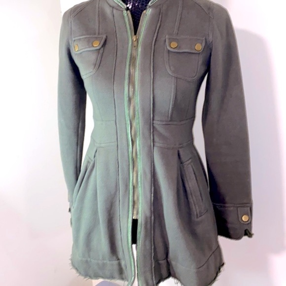 Knitted Dove (Anthropologie) military inspired 3/4 length knit coat in Olive XS - Picture 2 of 10